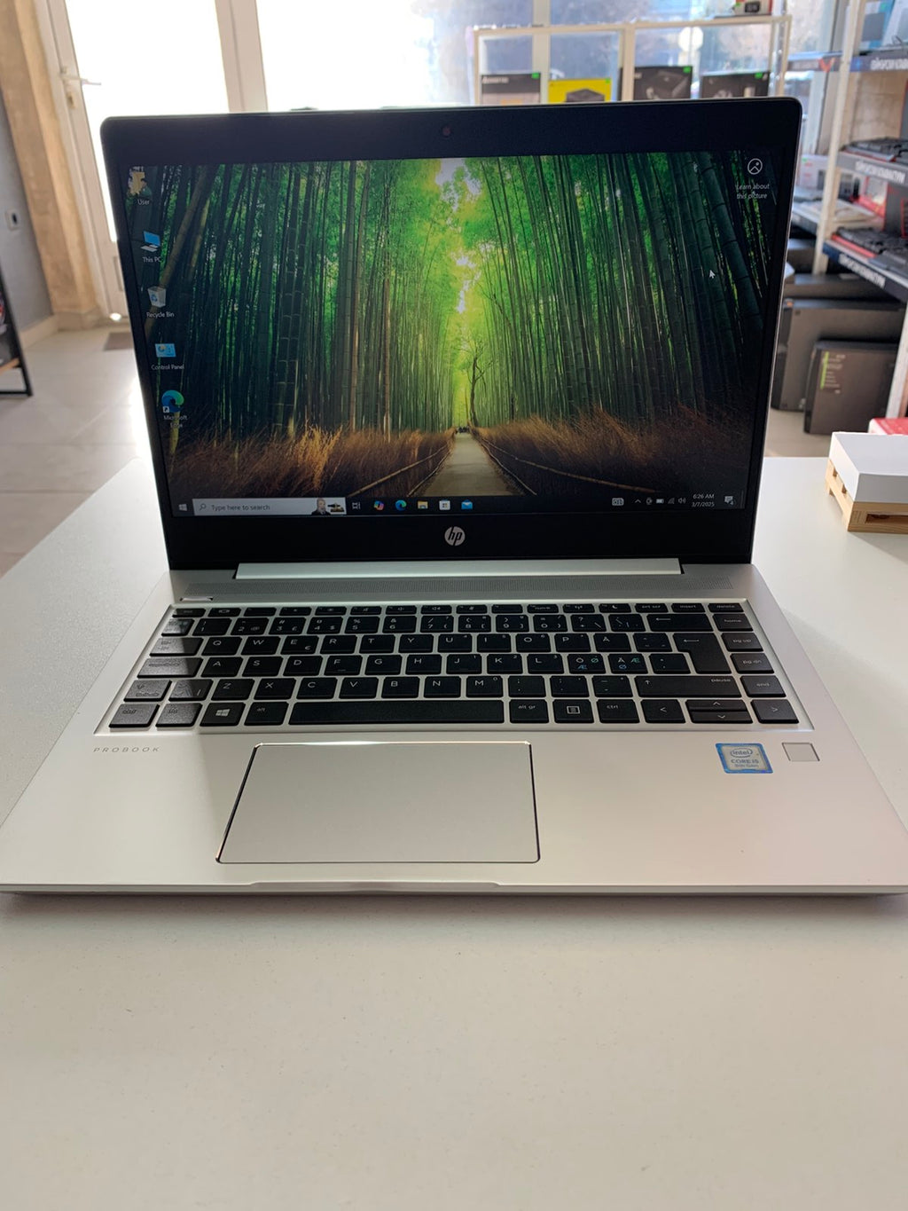 Реновиран лаптоп HP ProBook 440 G6