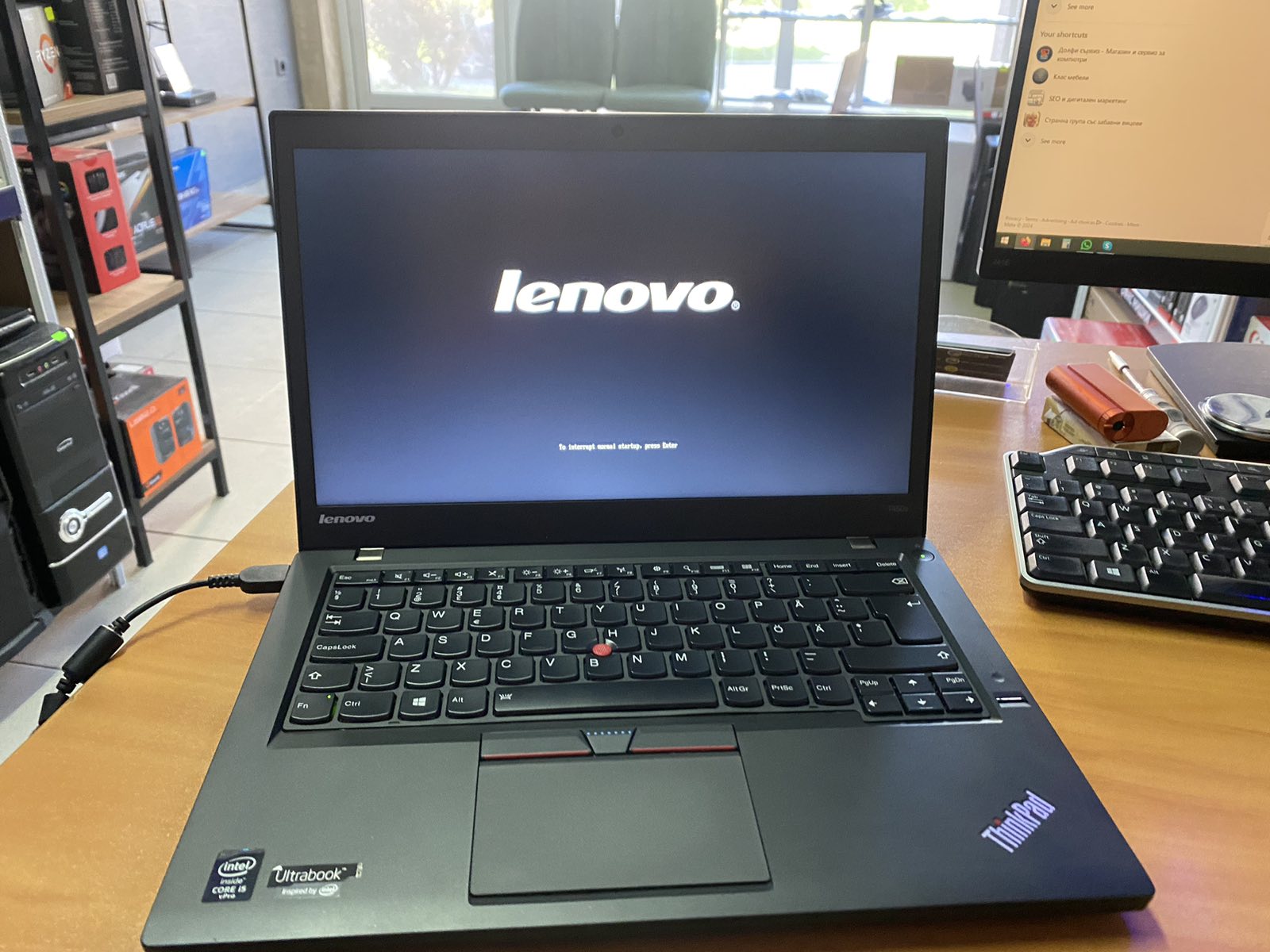 Лаптоп  Lenovo ThinkPad T450s Реновиран - Клас A-