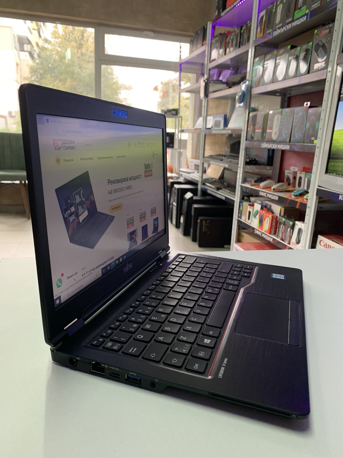 Реновиран лаптоп Fujitsu LifeBook U728