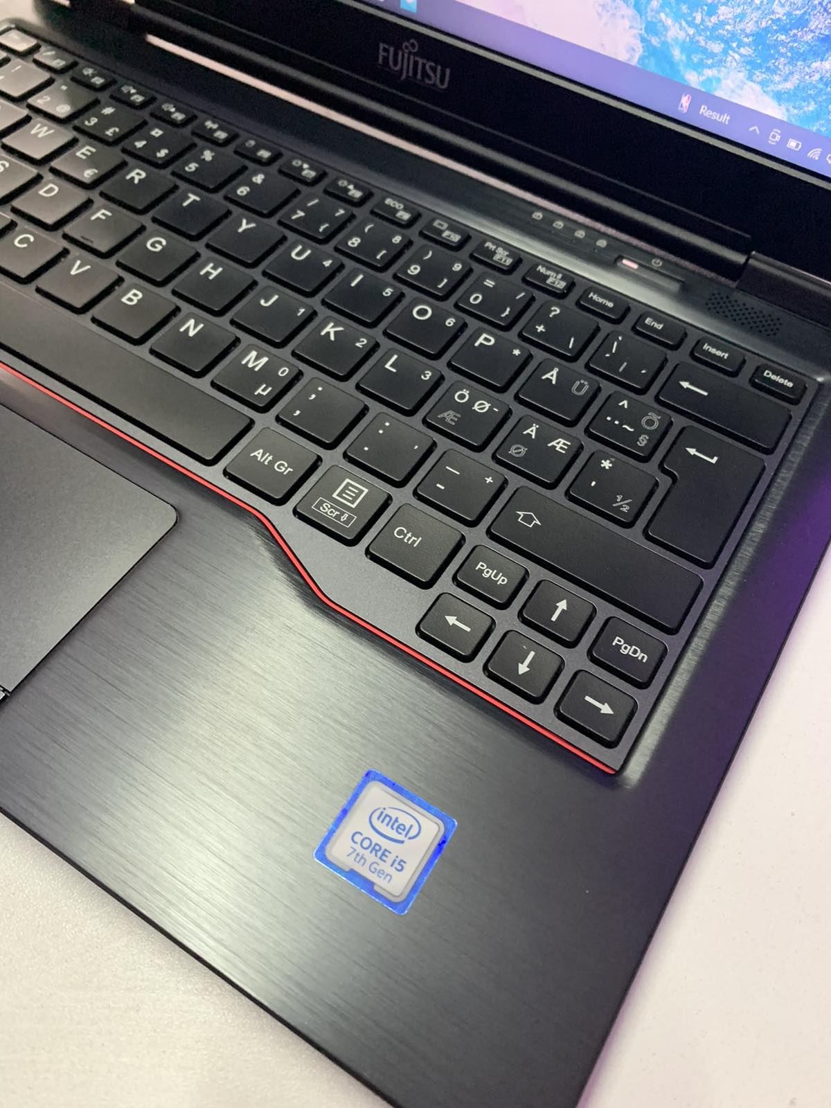 Реновиран лаптоп Fujitsu LifeBook U728