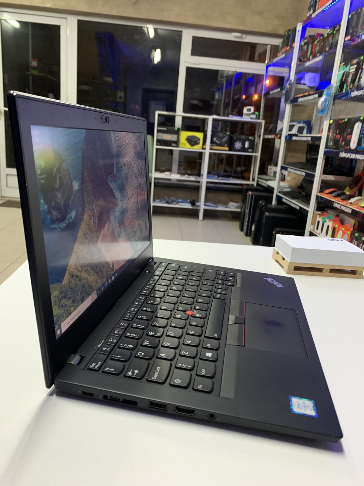 Реновиран лаптоп Lenovo ThinkPad X280