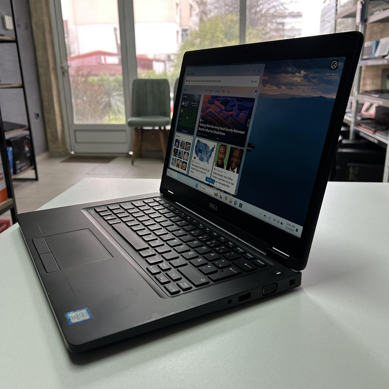 Реновиран лаптоп Dell Latitude 5480