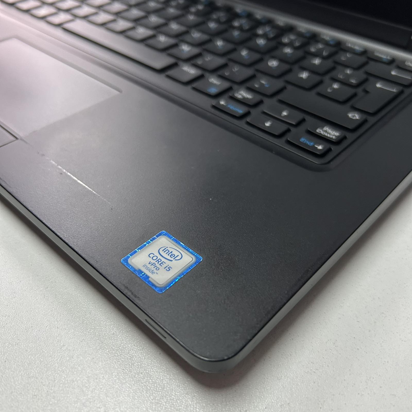 Реновиран лаптоп Dell Latitude 5480