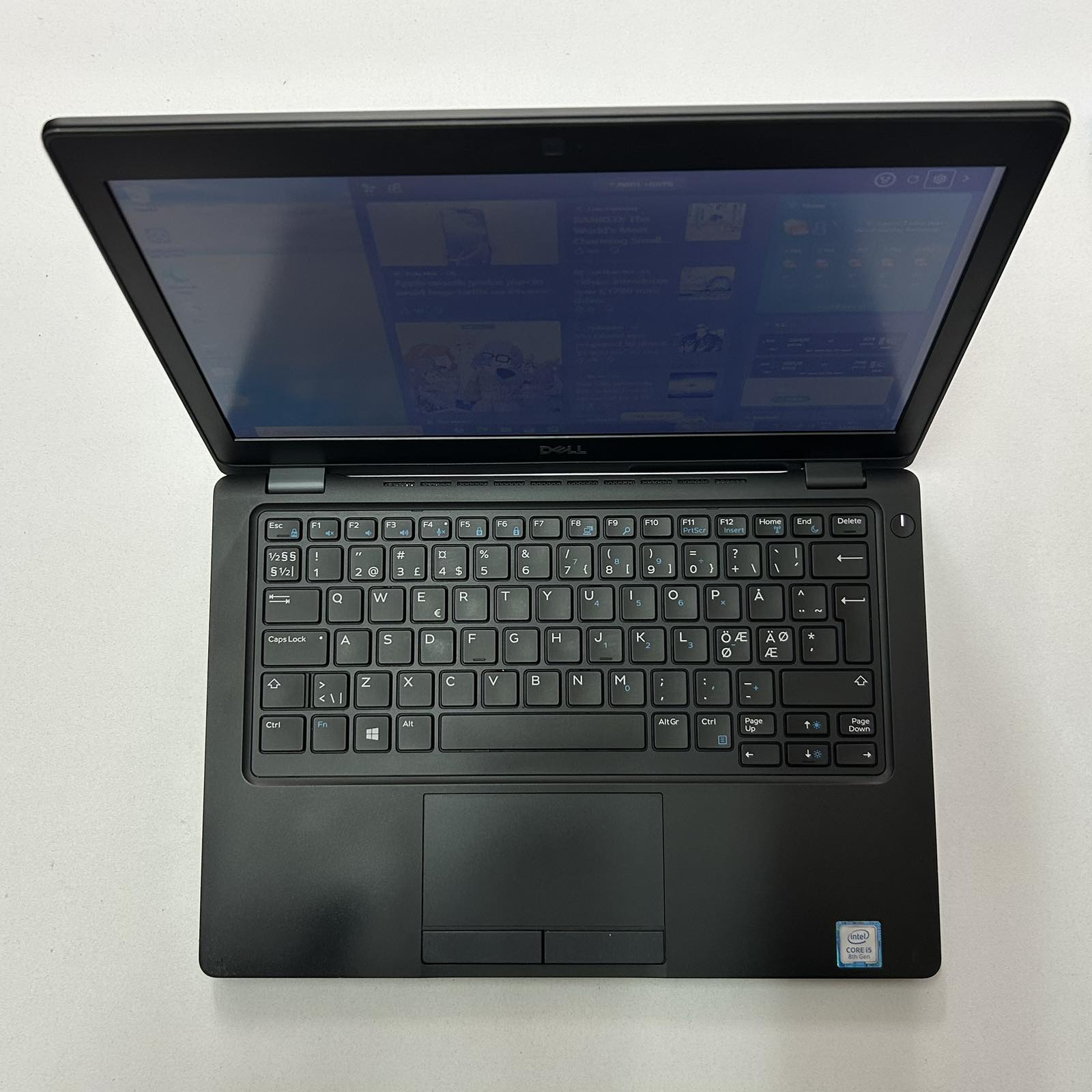 Реновиран лаптоп Dell Latitude 5290