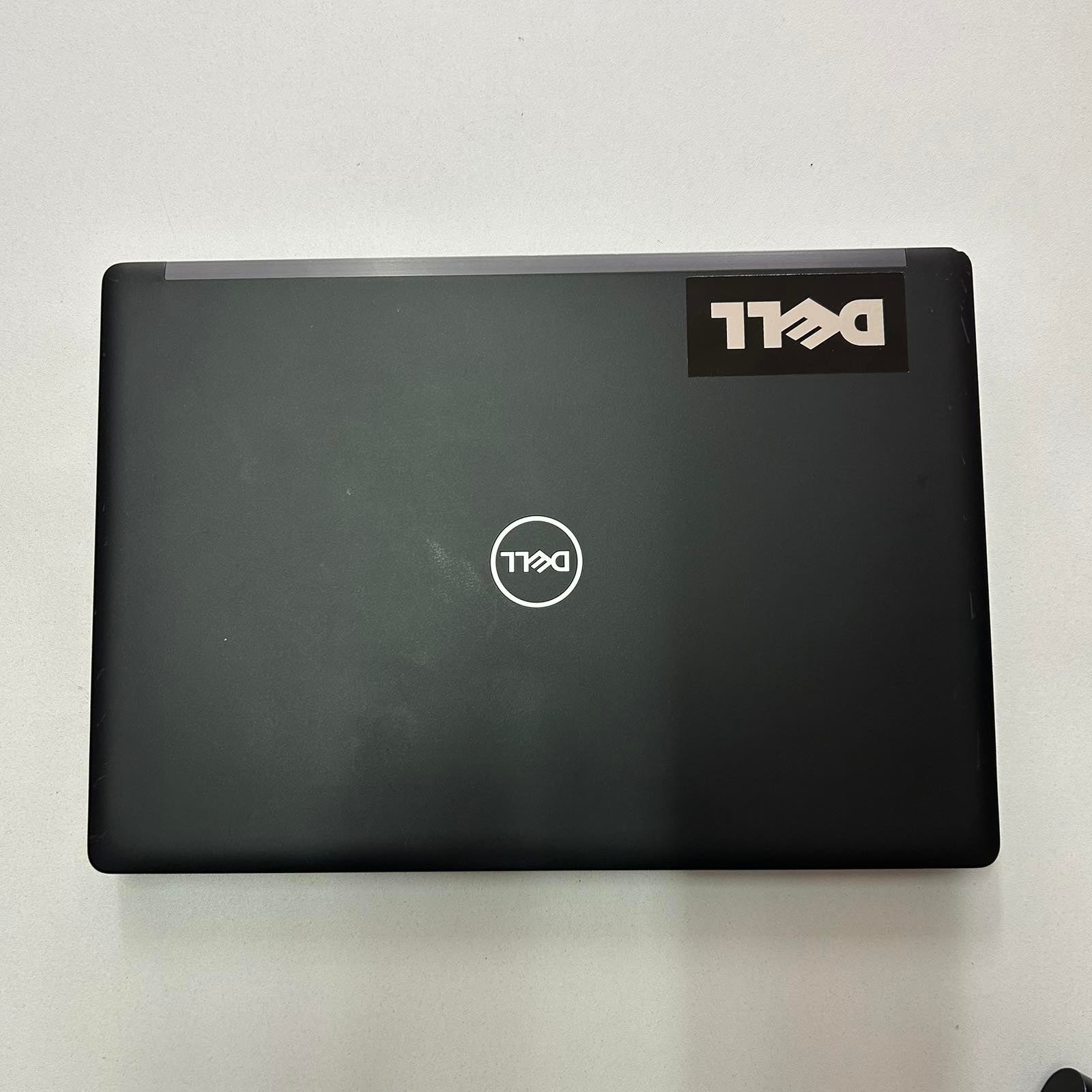Реновиран лаптоп Dell Latitude 5290